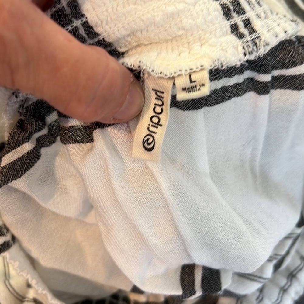 ⭐️🏄‍♀️Rip Curl,Soulmate Lightweight Romper, Incredibly Comfortable w/Stretch - Picture 4 of 6